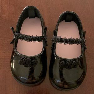 Black patent leather shoes- size 3.